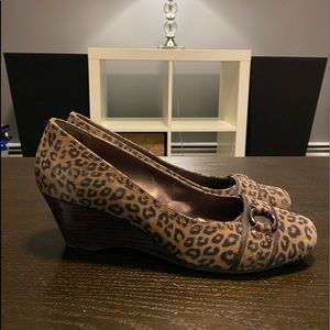 Animal print wedge pumps